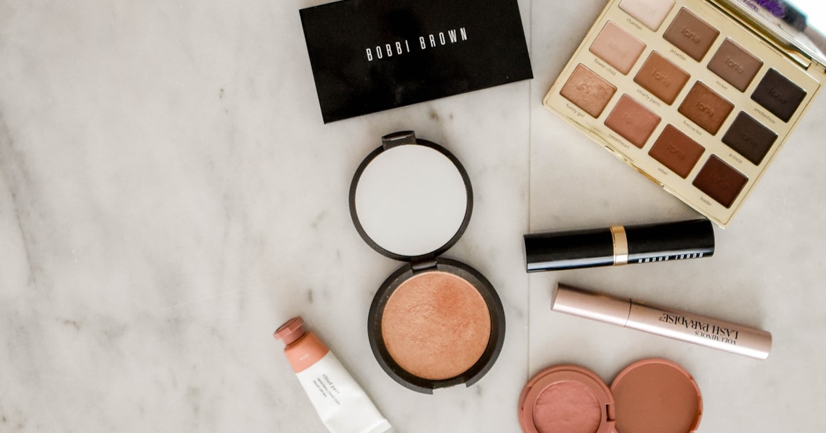 Beauty Product Wholesalers — Cosmetics & Skincare B2B Sourcing